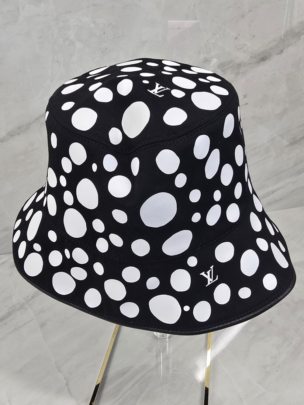 🔥Limited Edition🔥 Louis Vuitton x Kusama Reversible Bucket Hat